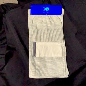 Egara Mens Gray Scarf With Pocket And Matching Hat